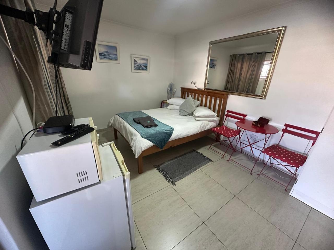 Bed and Breakfast De Helling Self Catering Brackenfell Exterior foto